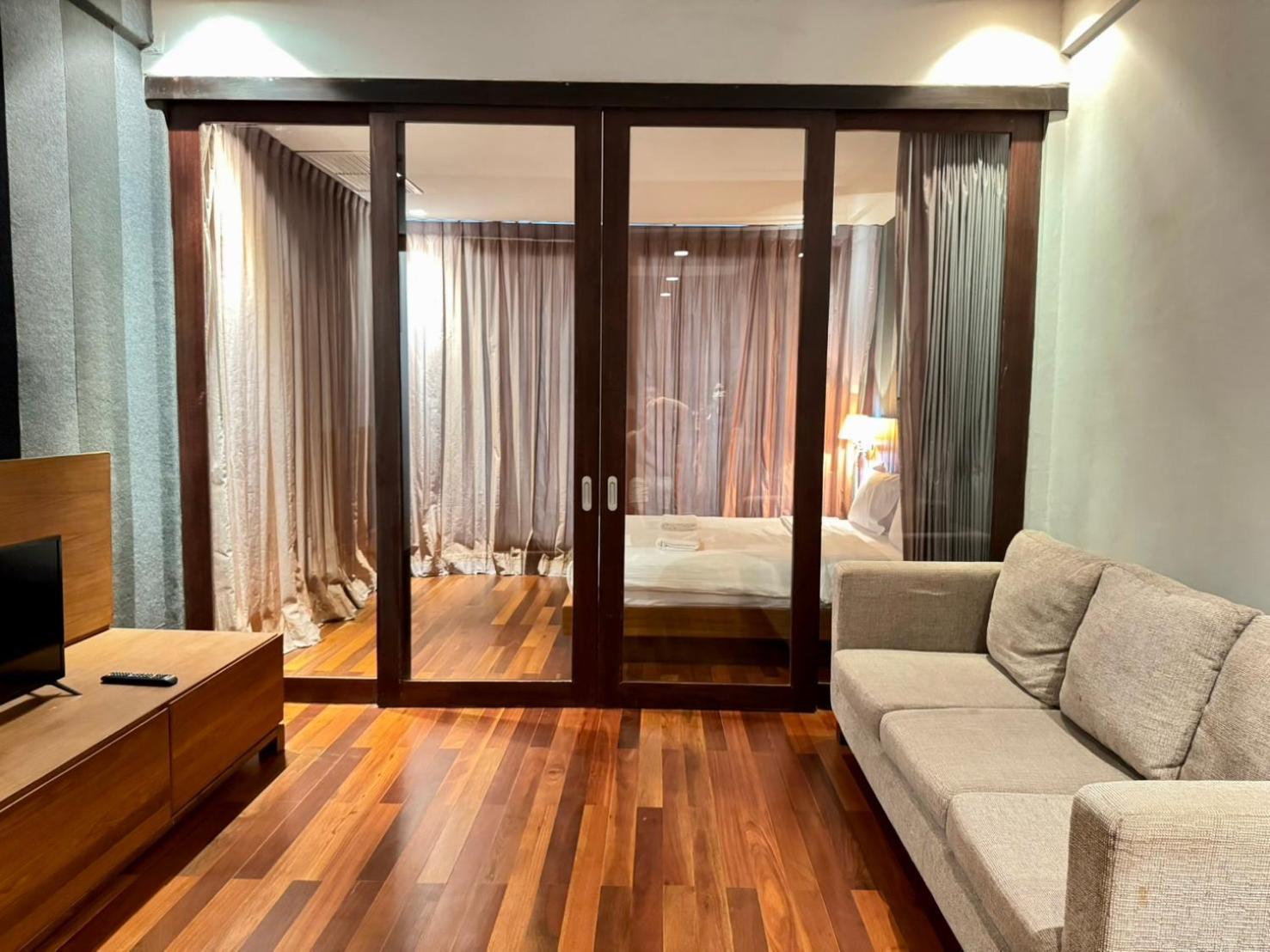 Wish Inn Silom - วิช อินน์ สีลม X Bangkok Kültér fotó