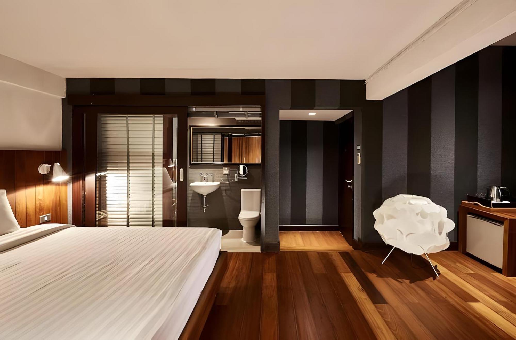 Wish Inn Silom - วิช อินน์ สีลม X Bangkok Kültér fotó