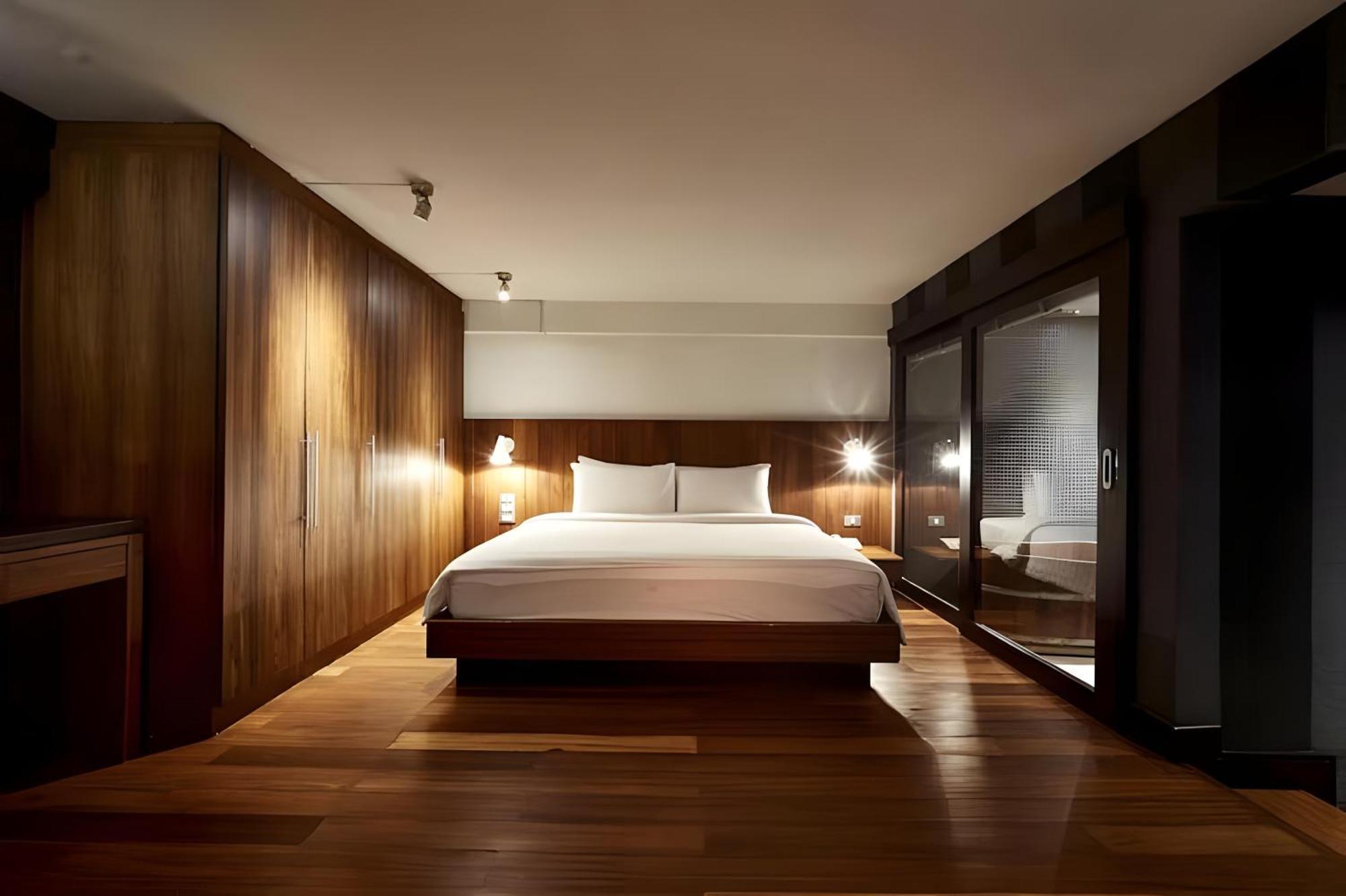 Wish Inn Silom - วิช อินน์ สีลม X Bangkok Kültér fotó
