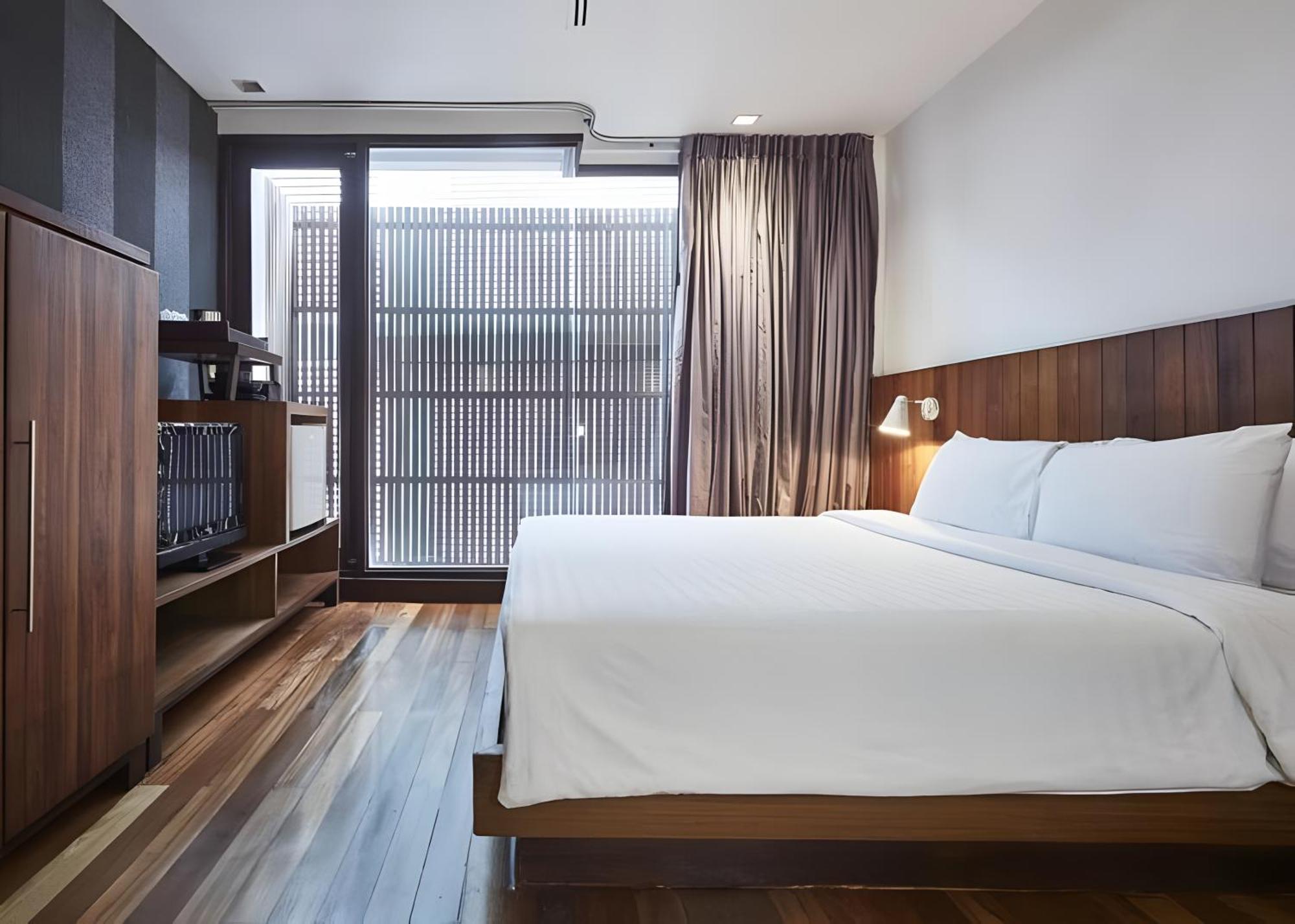 Wish Inn Silom - วิช อินน์ สีลม X Bangkok Kültér fotó